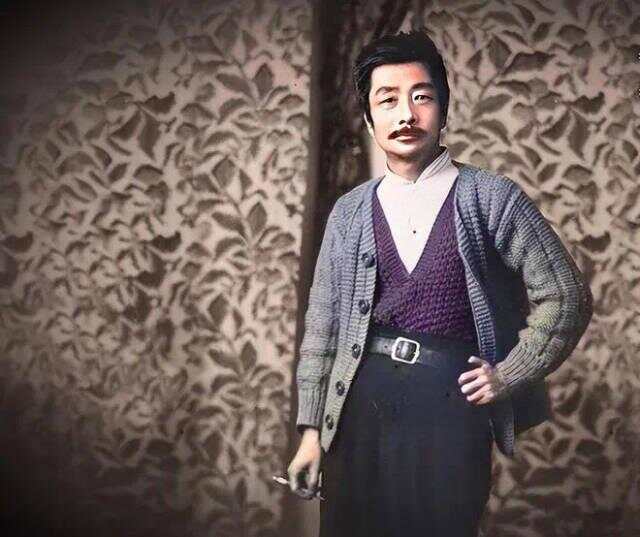 背心热销它的诞生与广州有关瓦力游戏app鲁迅同款毛(图7)